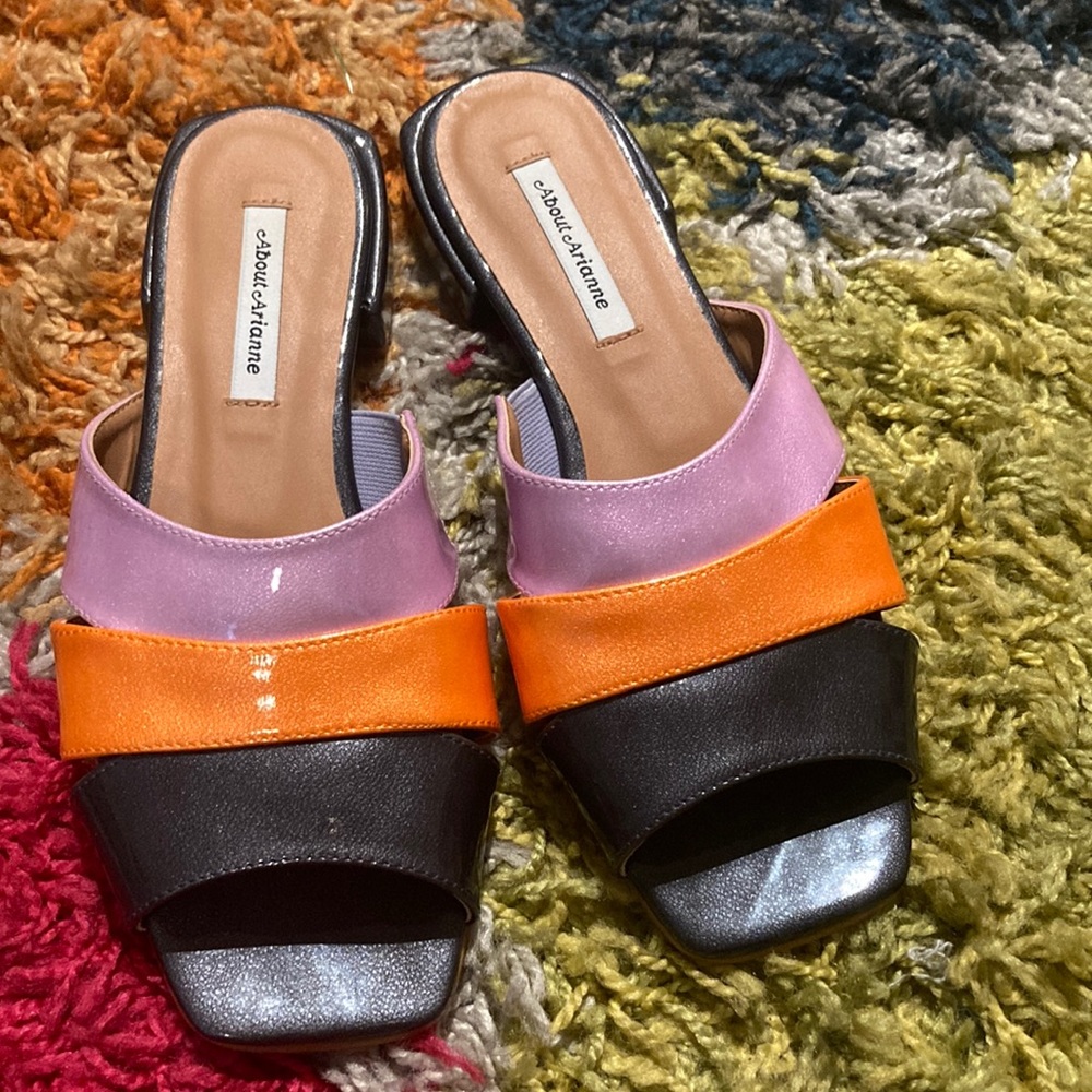 Fun summer sandal
